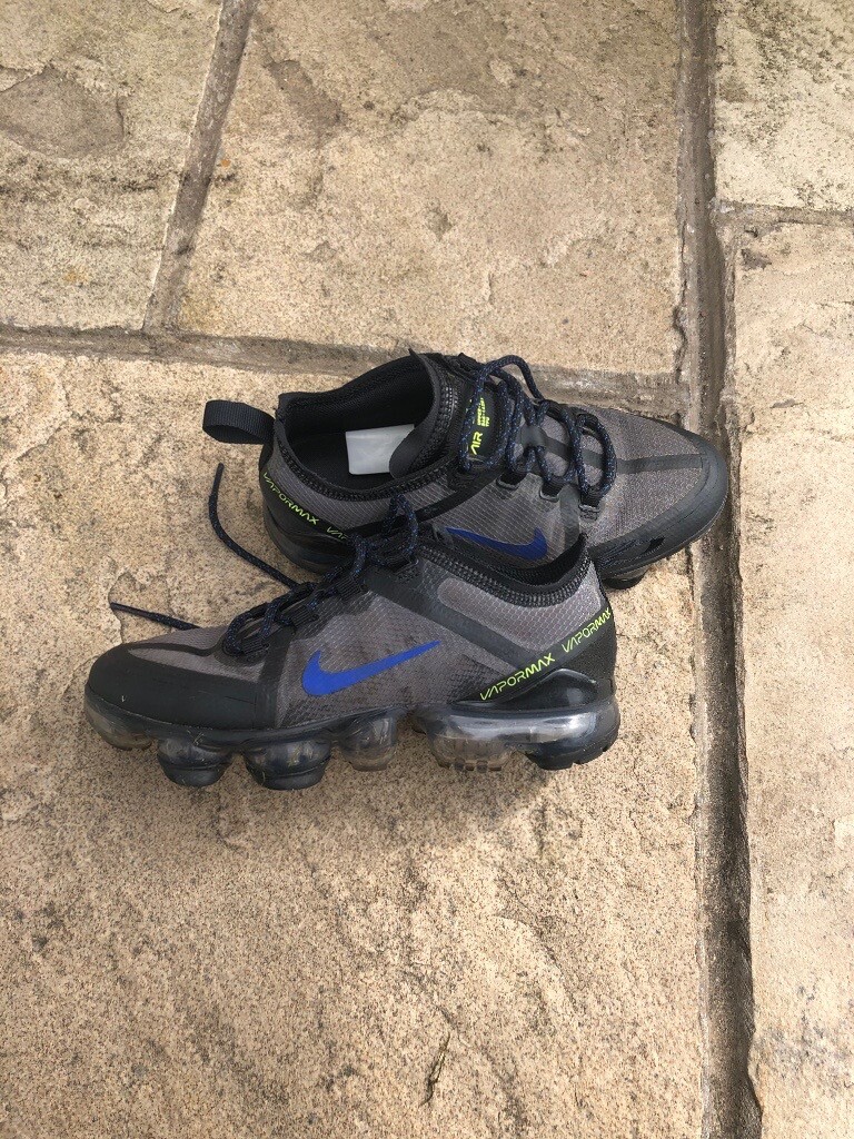 vapormax kids size 5